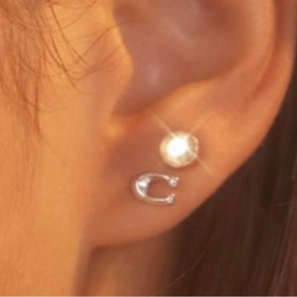 NWT Coach Signature and Stone Stud Earrings Set - Picture 7 of 7